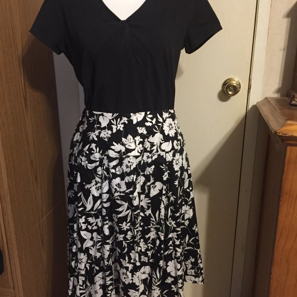 Ladies Skirt-Chap #1020